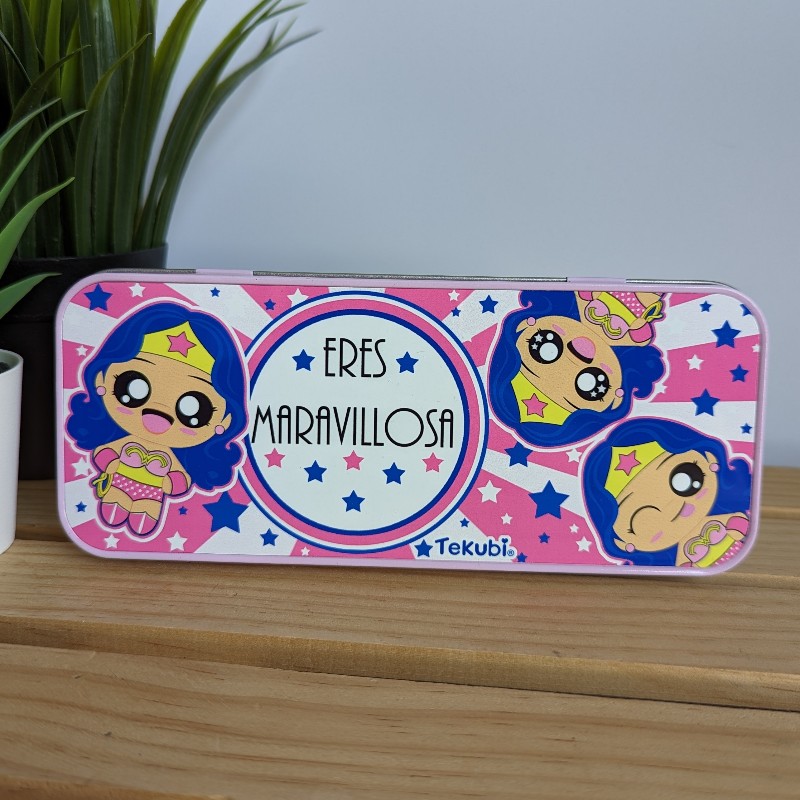 Estuche metálico Wonder Woman kawaii