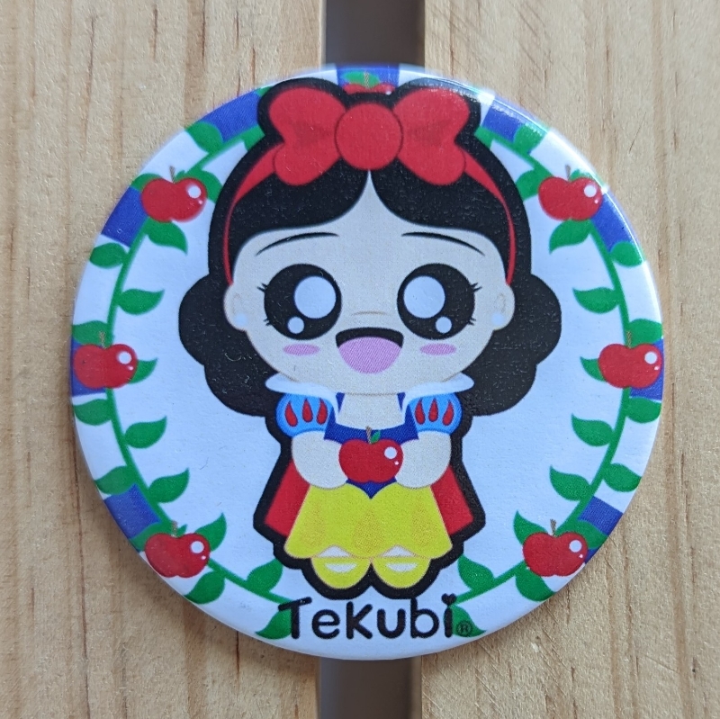 La ilustración original dibuje a lápiz y más tarde la pasé a digital