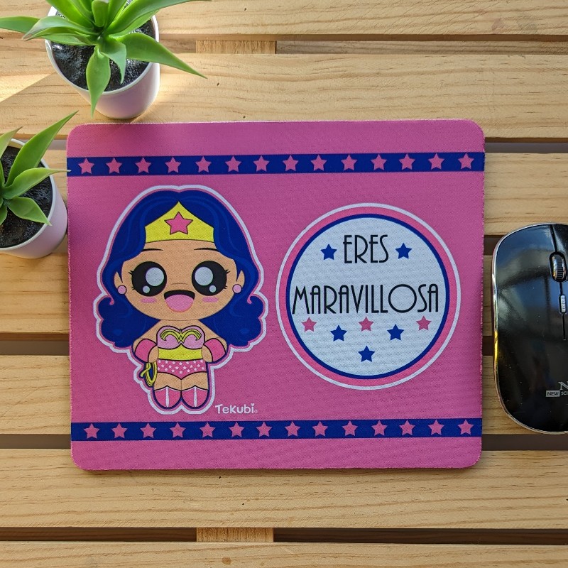 La ilustración original dibuje a lápiz y más tarde la pasé a digital